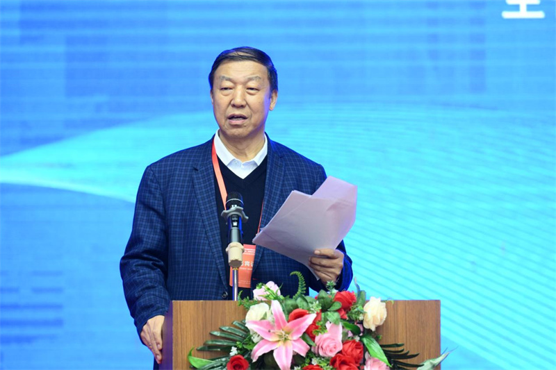 中华出版促进会文化出版合作国际事务工作委员会主任委员李大伟担任主持.jpg